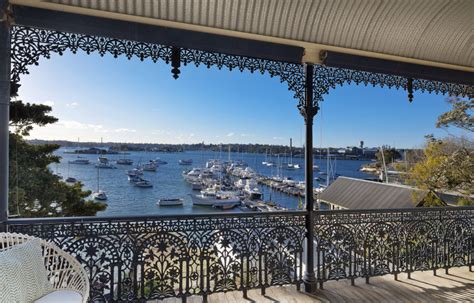real estate auctions melbourne this weekend.